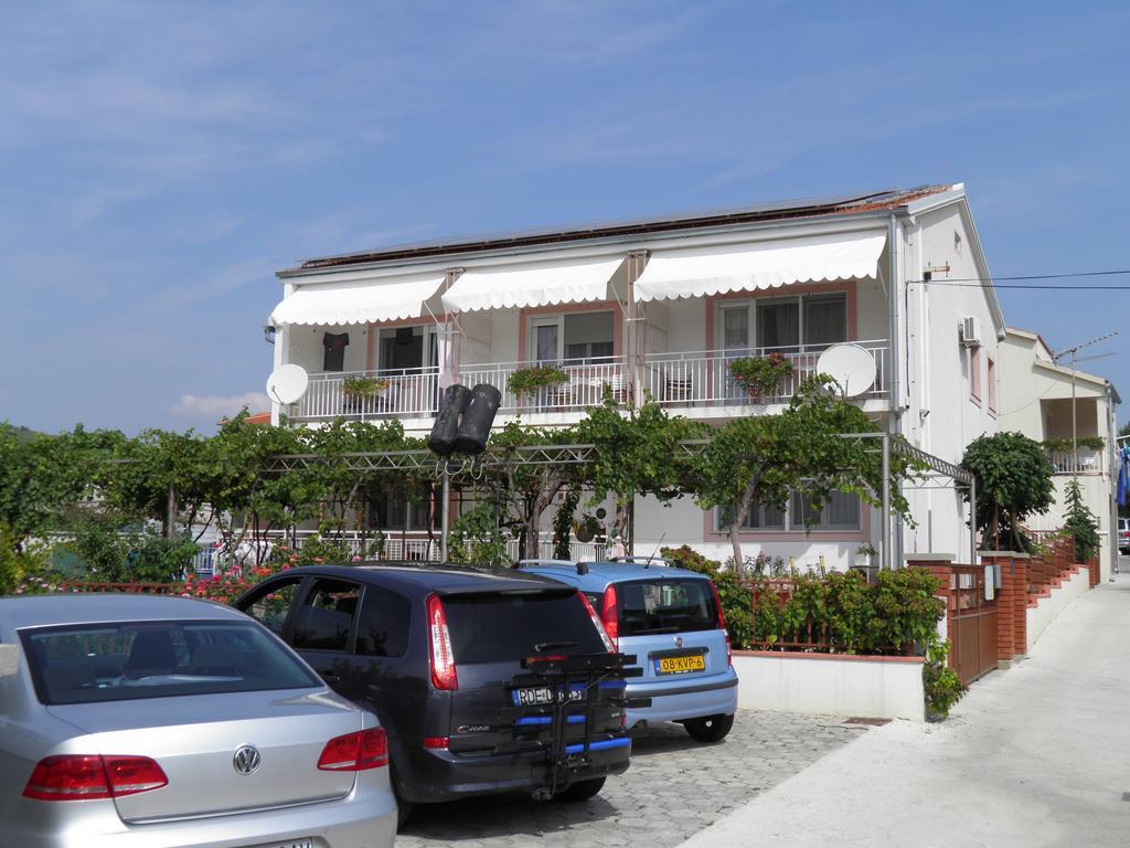 Adria Sun Apartments Vodice Bagian luar foto